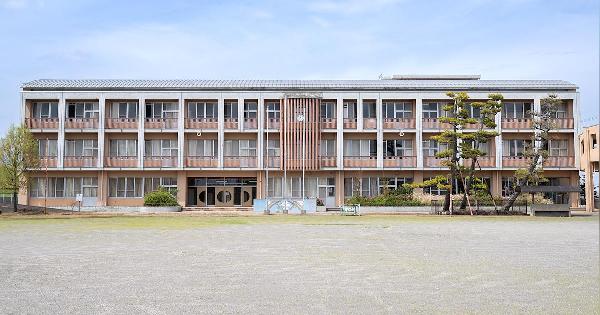 EC事業者が作った物流代行「フレンズロジ」、運賃水準やリードタイムで強み＋旧小学校活用した3PLサービス